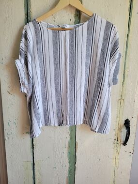 Lightweight Striped Boxy Blouse - White & Black